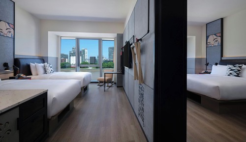 Room, 1 King Bed, City View
