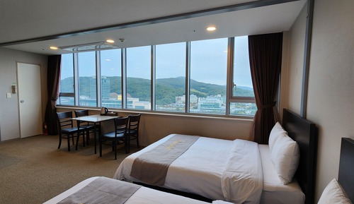 Luxury Twin Room