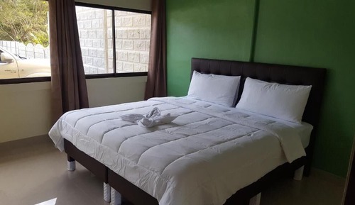 Family Chalet, Mountainside