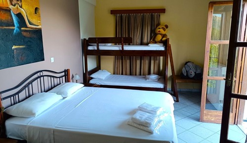 Family Room, Mountain View