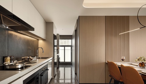 Executive Apartment, Courtyard View
