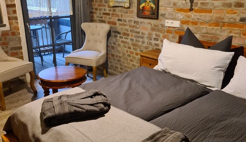 Classic Double Room, Balcony, Courtyard View