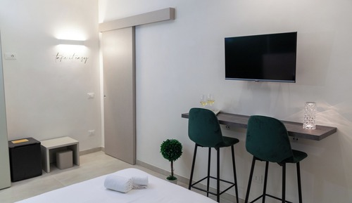 Classic Room, Courtyard View