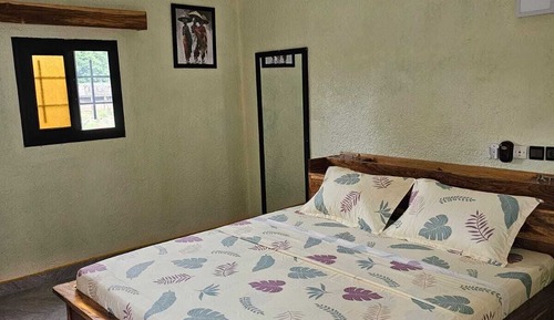 Classic Room, Balcony, Pool View