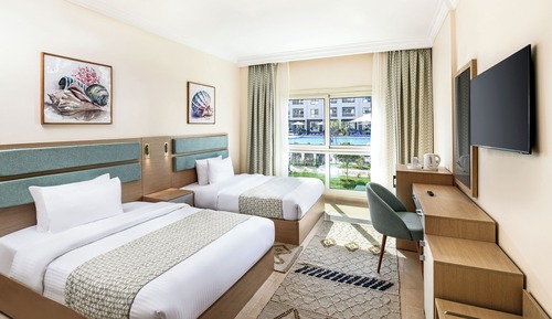 Family Suite, Pool View