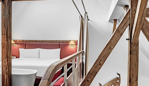 Studio Suite, 1 King Bed, Non Smoking, City View