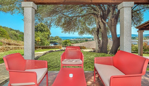 Comfort Bungalow, Patio, Garden View