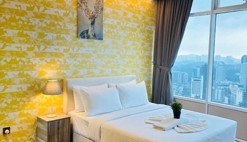 Deluxe Apartment, City View