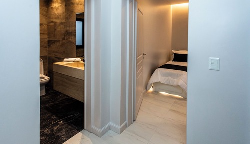 Family House, Park View