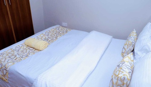 Deluxe Apartment, City View