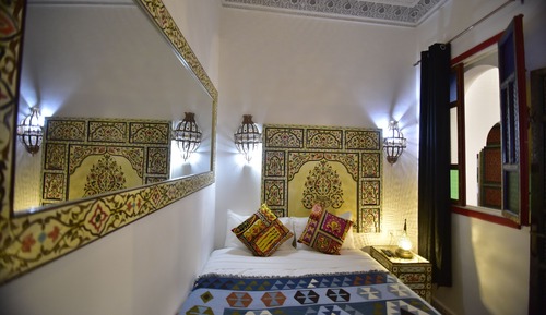 Basic Double Room, 1 Queen Bed