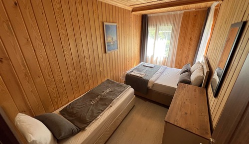 Family Condo, Lake View