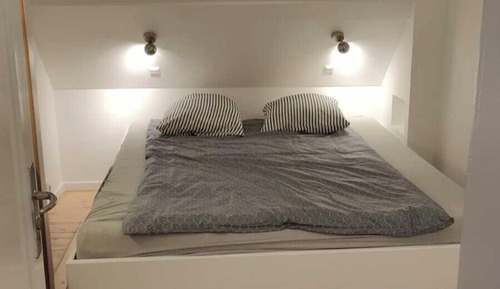 Basic Double Room, 1 King Bed, Garden View