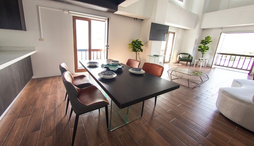 Loft (E1 Triple)