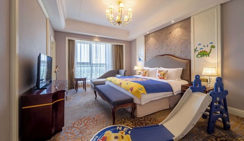 Family Room, 1 King Bed, Non Smoking (Junhe theme)