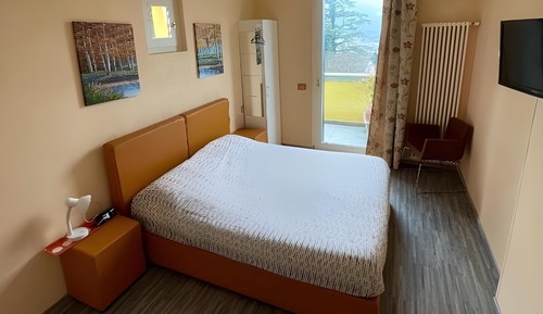 Classic Room, Lake View