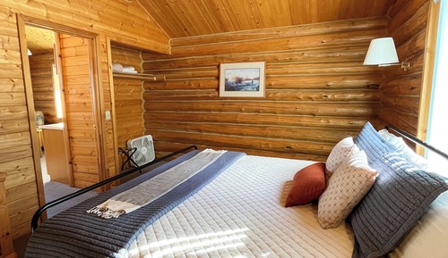 Romantic Cabin, Lake View