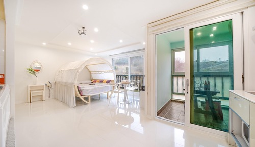 Basic Room, 1 Bedroom (301)