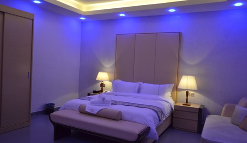 Basic Duplex, 2 Bedrooms