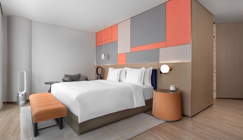 Suite, 1 Bedroom, Lake View (Study Area)