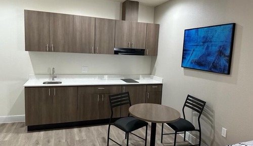 Executive Suite, 2 Queen Beds, Kitchenette