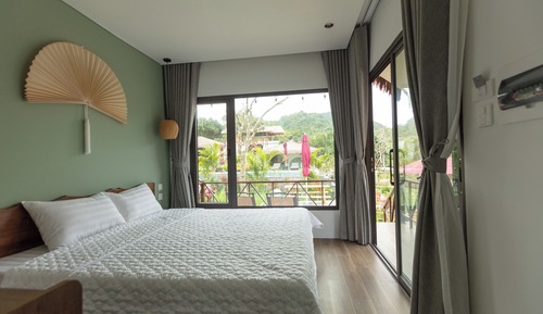 Standard Double Room Single Use, Garden View, Mountainside