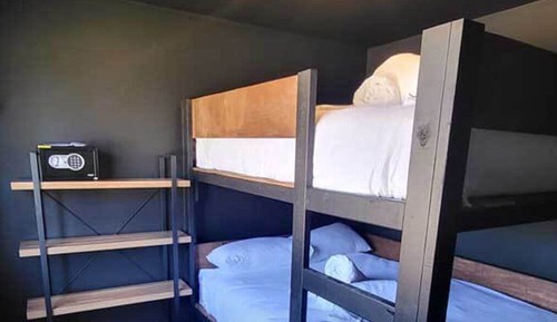 Design Cabin, 2 Queen Beds