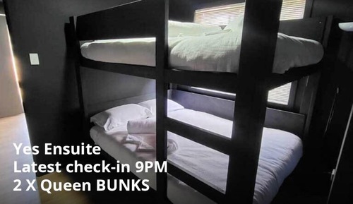 Design Cabin, 2 Queen Beds