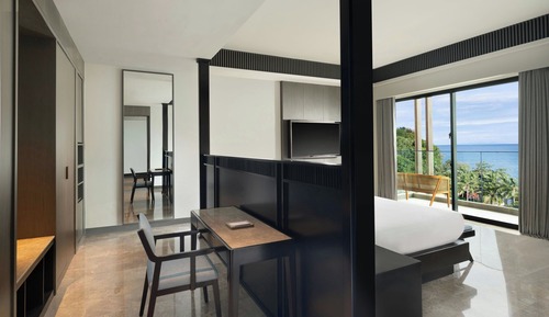Executive Suite, 1 King Bed, Non Smoking