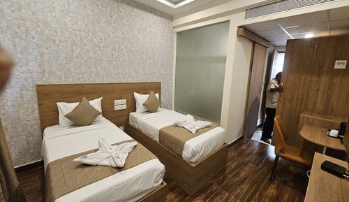 Standard Twin Room