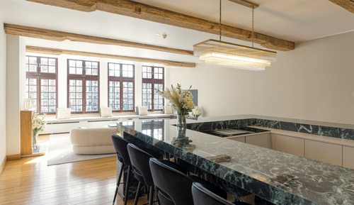 Presidential Apartment