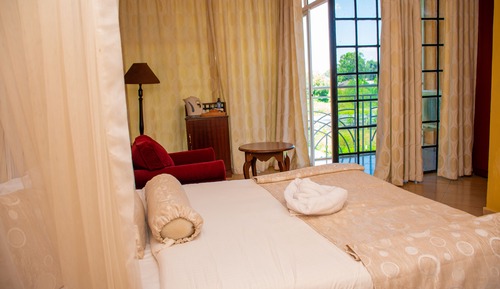 Family Room, Non Smoking, Pool View