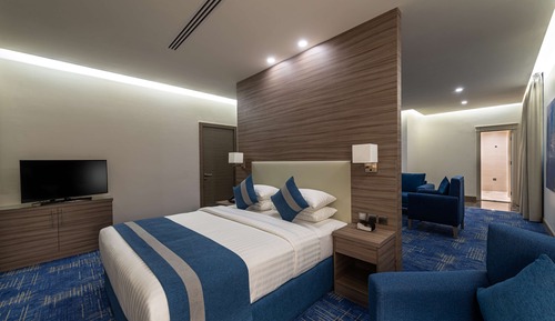 Junior Studio Suite, 1 King Bed, Non Smoking