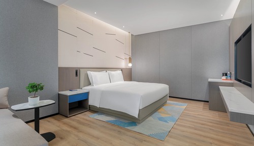 1 King Standard River View