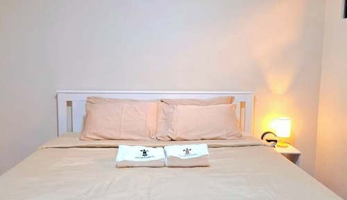 Superior King 1 Bedroom w/Balcony Bayview Netflix