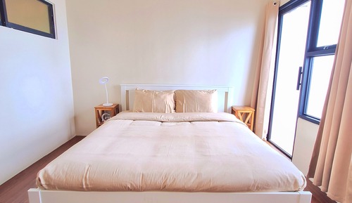 Superior King 1 Bedroom w/Balcony Bayview Netflix