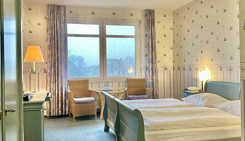 Standard Double or Twin Room, 2 Twin Beds, Ensuite, Beachside