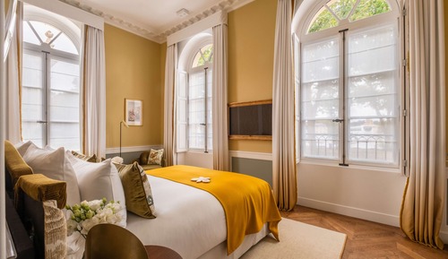 Deluxe Room, Connecting Rooms