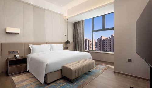 Deluxe Suite, 1 King Bed, Non Smoking