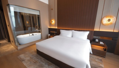 Executive Room, 1 King Bed, Non Smoking