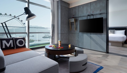 Suite, 1 King Bed, Lake View