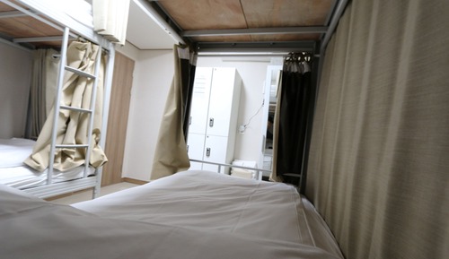 Shared Dormitory, Women only (4 people)