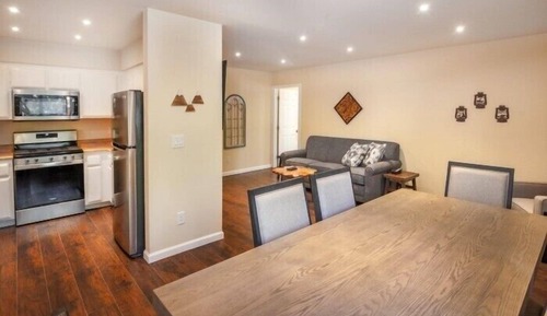 3 Bedroom Cottage - Sleeps 8