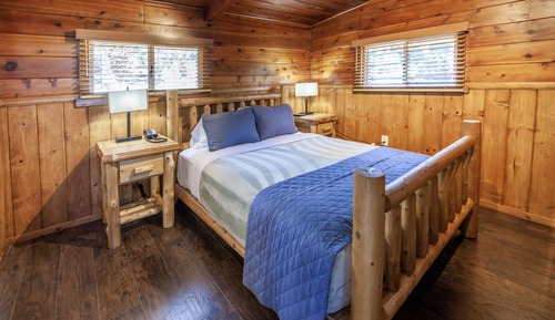 Executive Queen Cabin