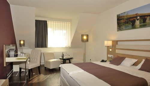 Double Room, River View