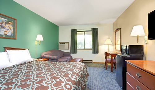 Room, 1 King Bed, Accessible, Non Smoking (Mobility Accessible)