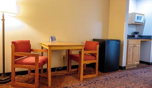 Deluxe Suite, 1 King Bed with Sofa bed