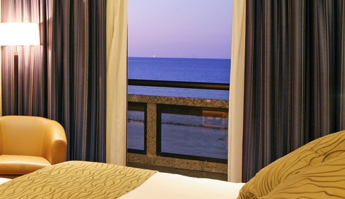 Suite, 1 King Bed, Sea View (Top Floor)