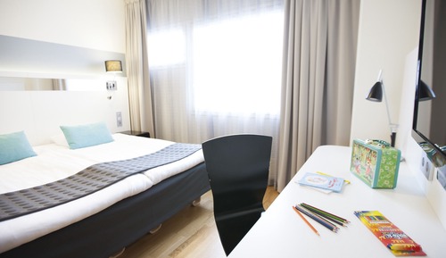 Standard Room, 1 King Bed