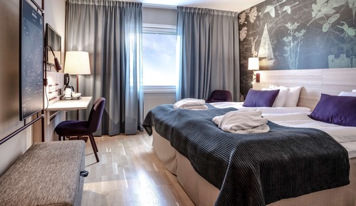 Superior Room, 1 King Bed